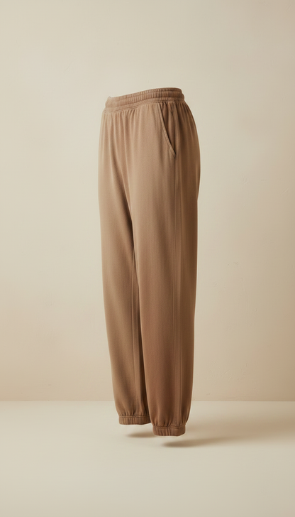 Sweatpants in Earth Loose Fit in Brown — view 2